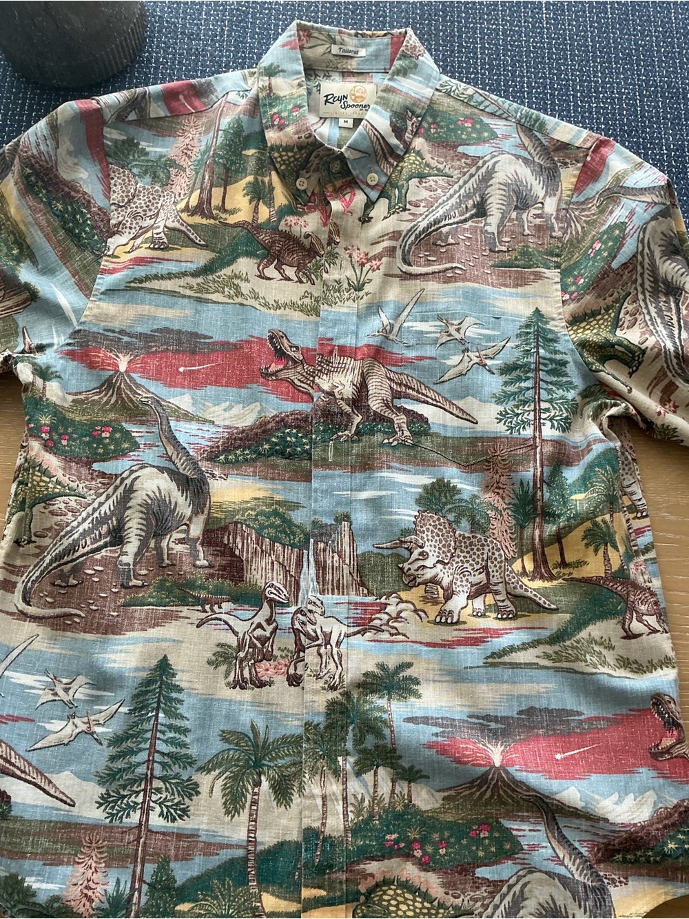 Ryen Spooner Dinosaur Prehistoric aloha shirt tailored fit medium limited editi